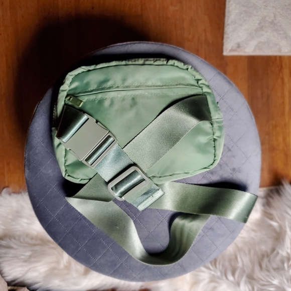 GAIAM Sage Green Sidekick Waist Pack - Picture 3 of 10